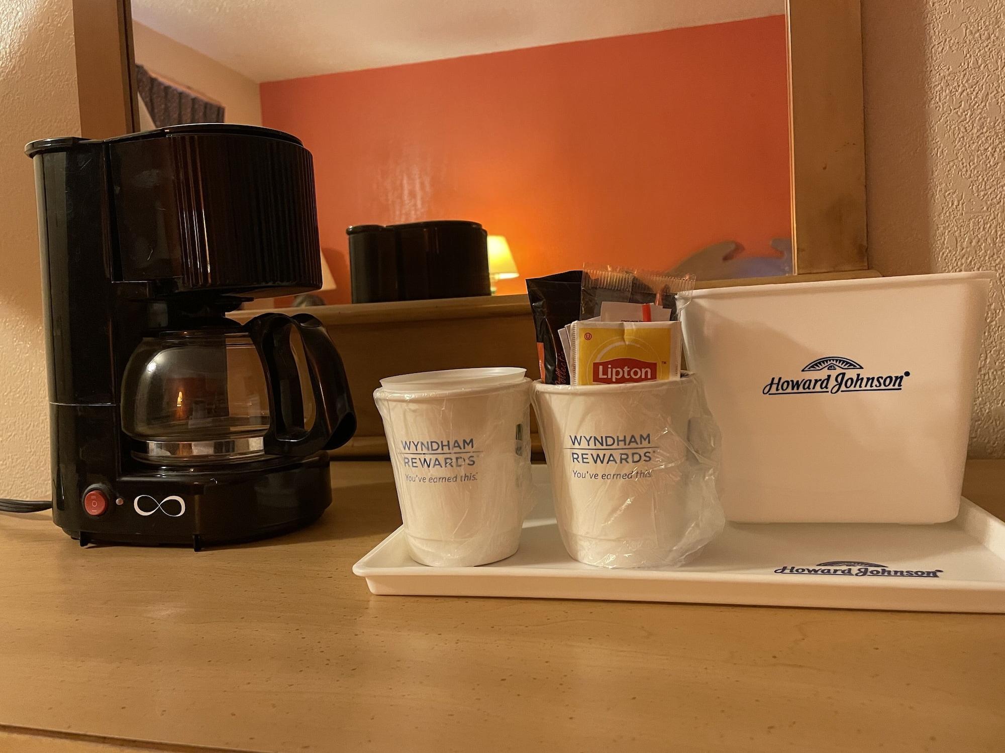 Howard Johnson By Wyndham Bakersfield Buitenkant foto