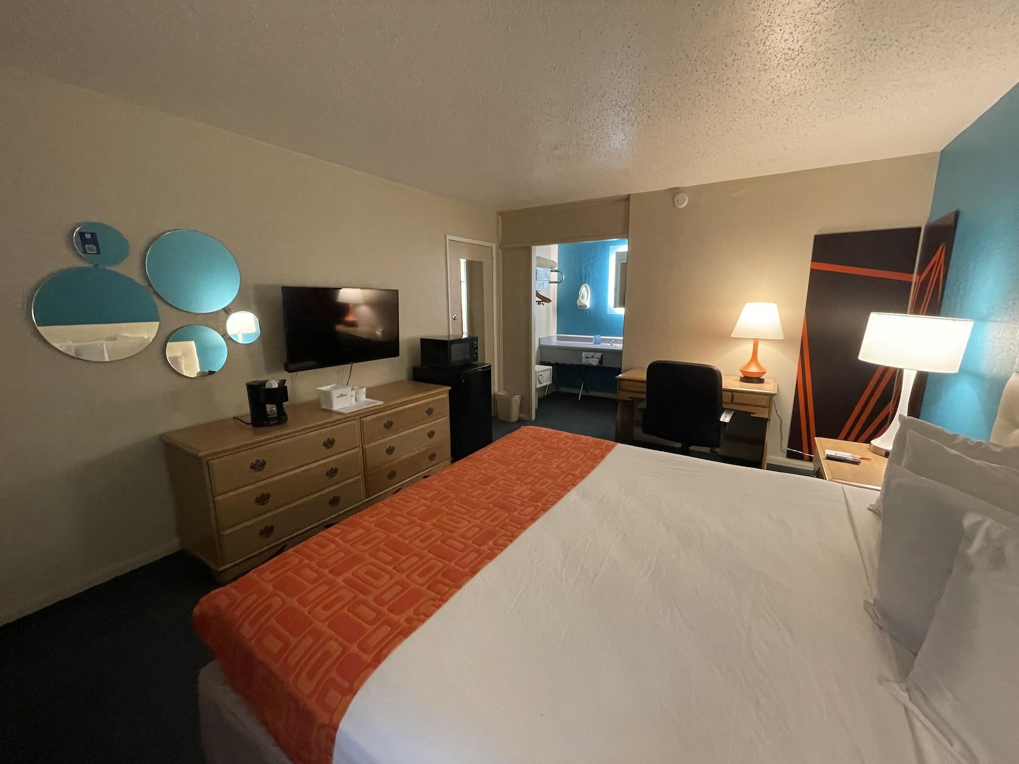Howard Johnson By Wyndham Bakersfield Buitenkant foto