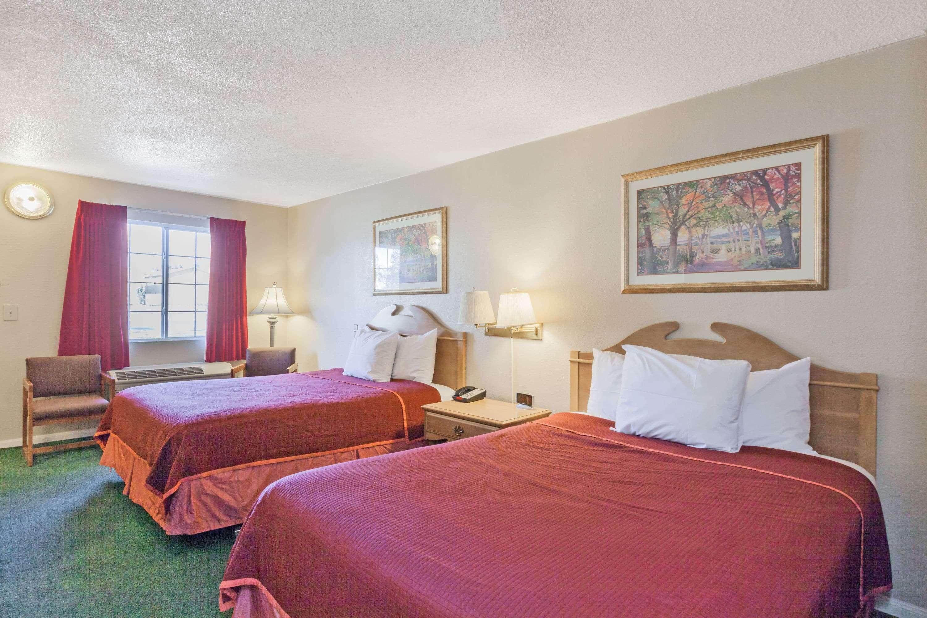 Howard Johnson By Wyndham Bakersfield Buitenkant foto